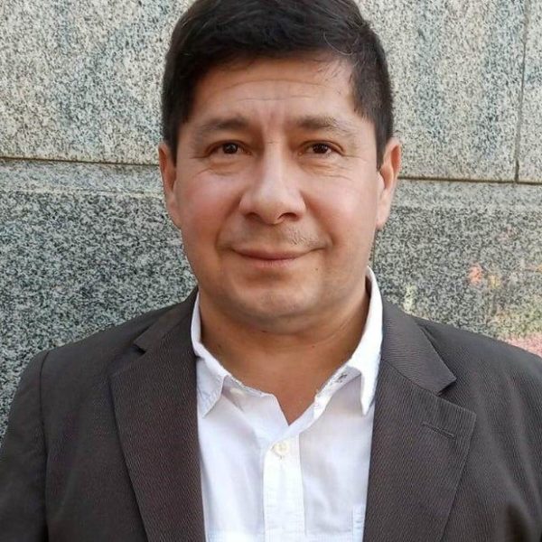 Oscar Alarcón va a ser candidato a intendente