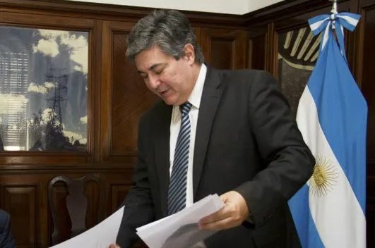 Lanziani estaría acorralado por las causas de corrupción