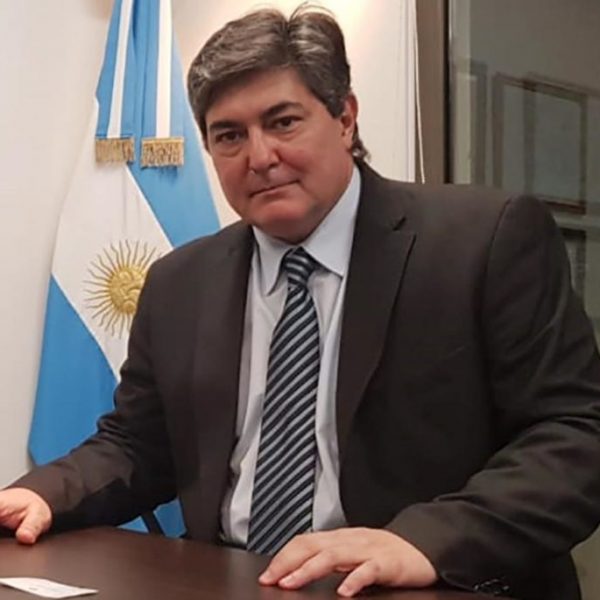 Lanziani dejó de ser Secretario de Energía