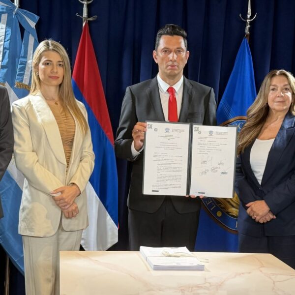 Adrián Nuñez se despega de Diego Hartfield y pide adelantar las elecciones en Misiones